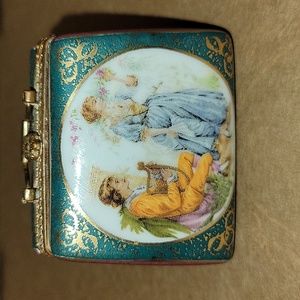 Ceramic Trinket Box